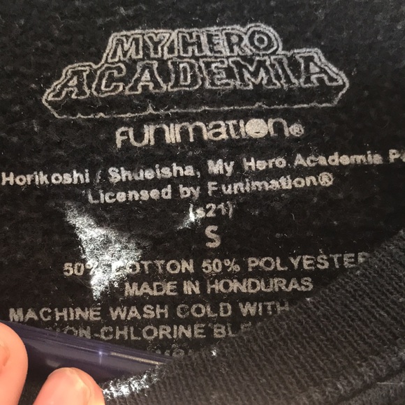 My hero Academia sweatshirt - Picture 2 of 4